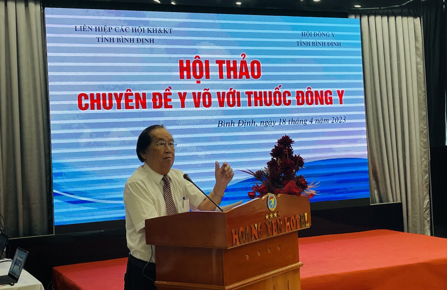 hoi thao dong y1