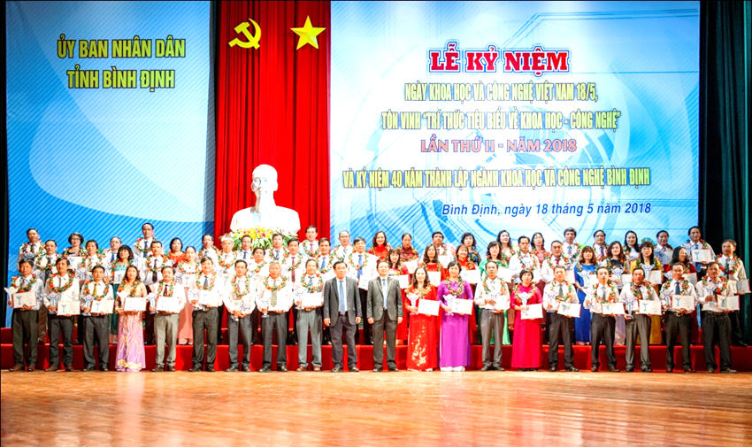 Lễ Tôn vinh Trí thức tiêu biểu về Khoa học và Công nghệ tỉnh lần thứ II, năm 2018