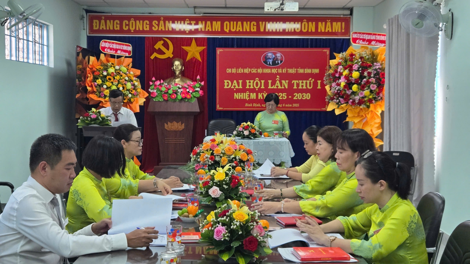 Quang cảnh buổi Đại hội