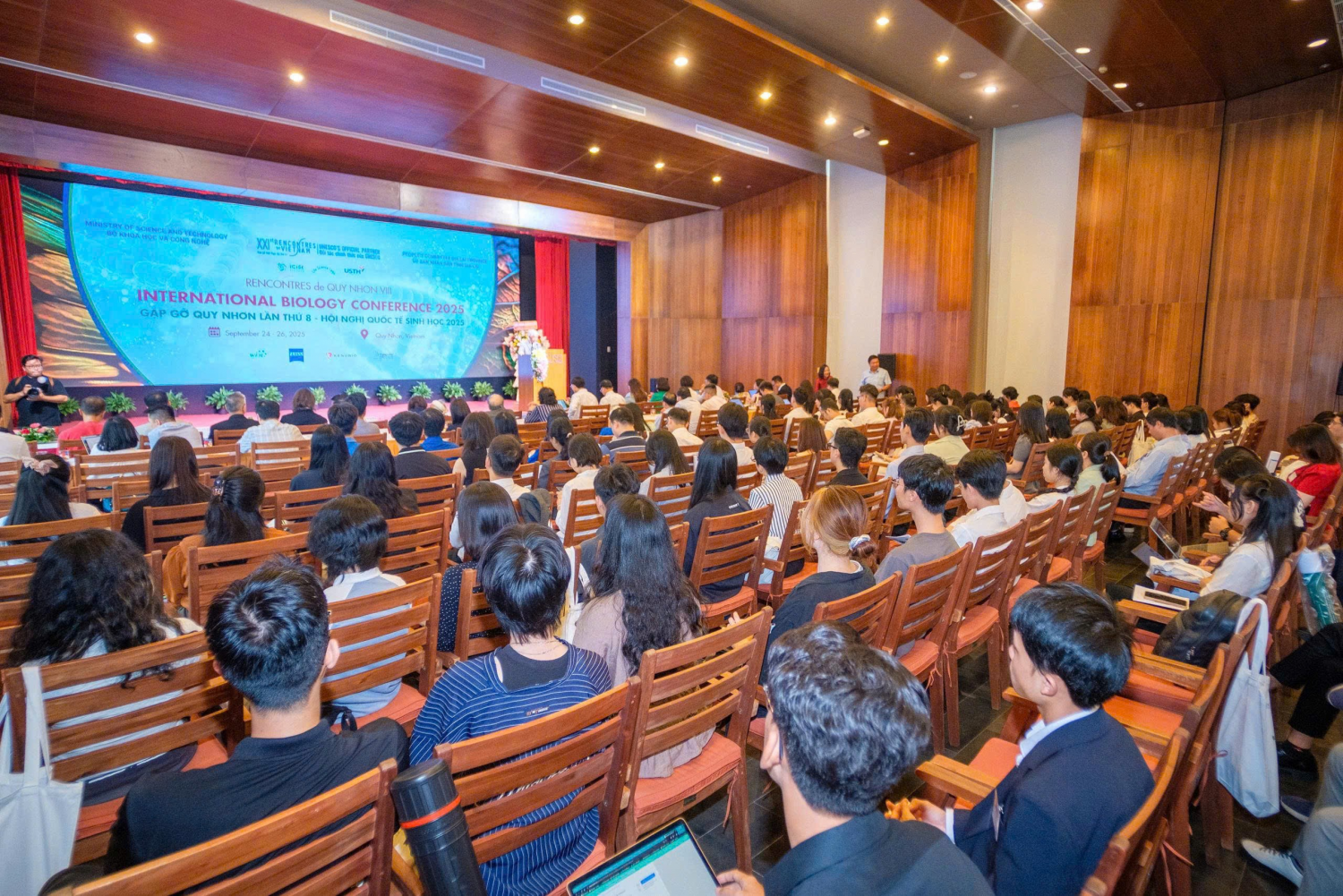 Quang cảnh Hội nghị