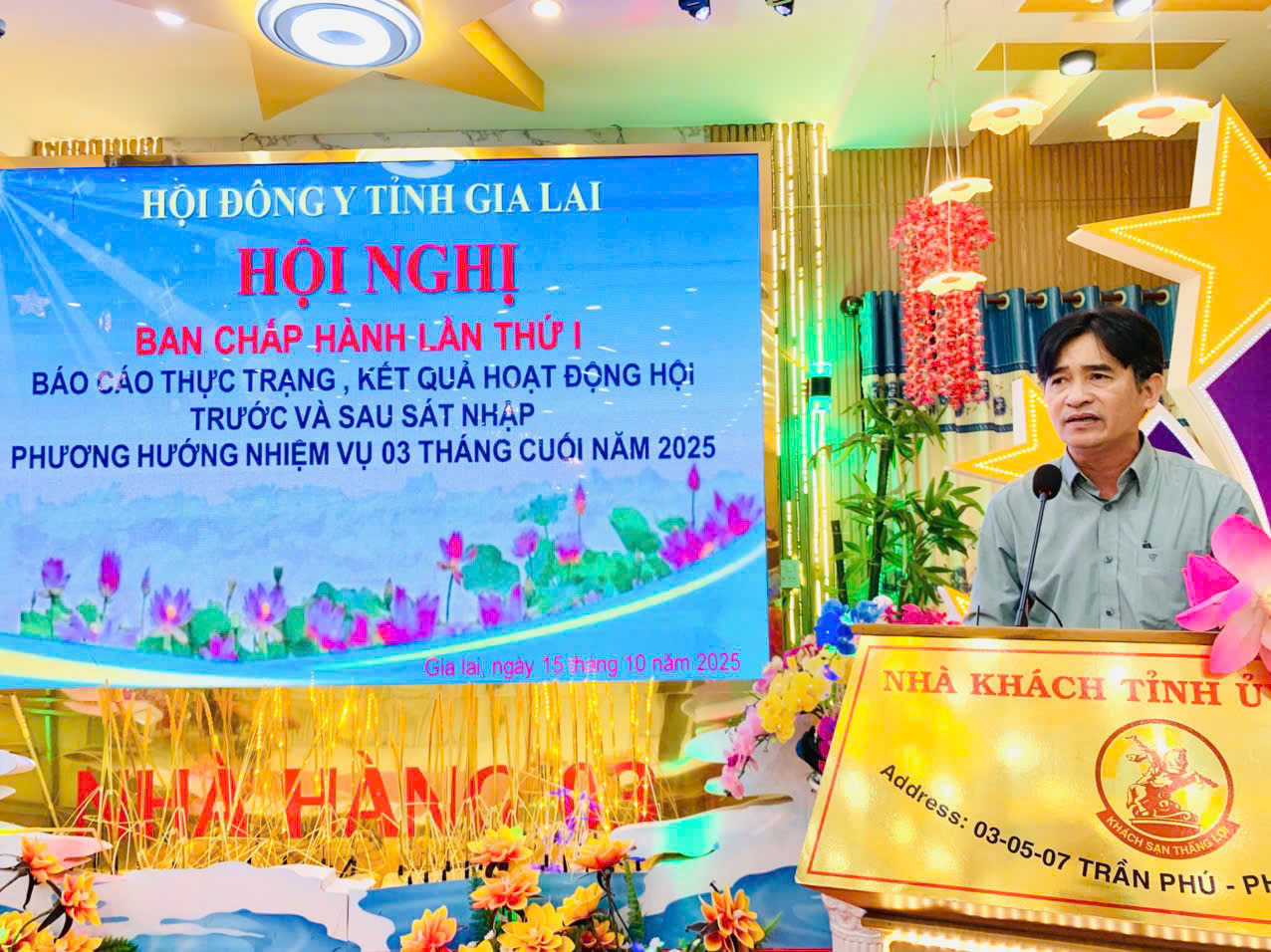 hoi dong y 1