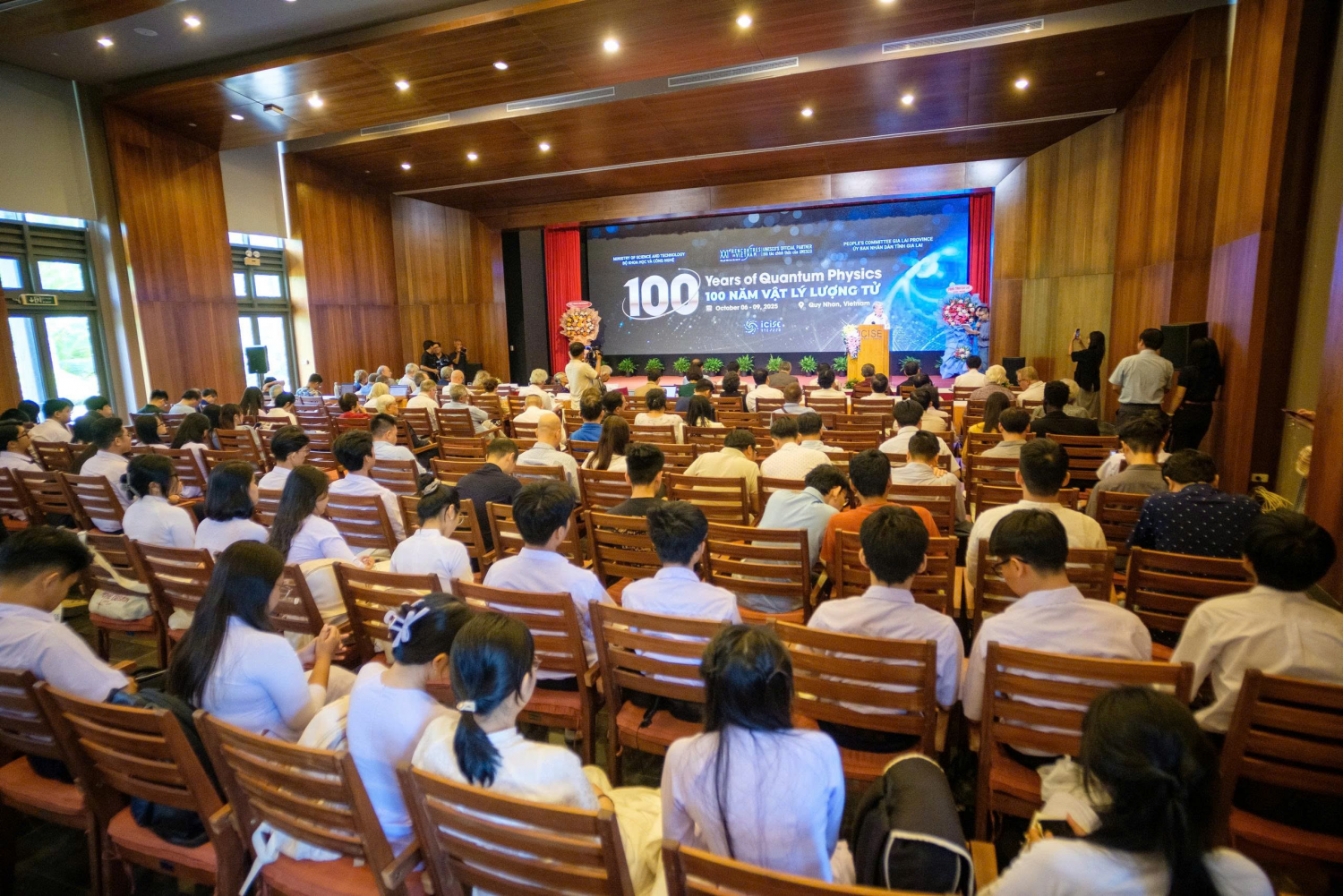 Quang cảnh Hội nghị