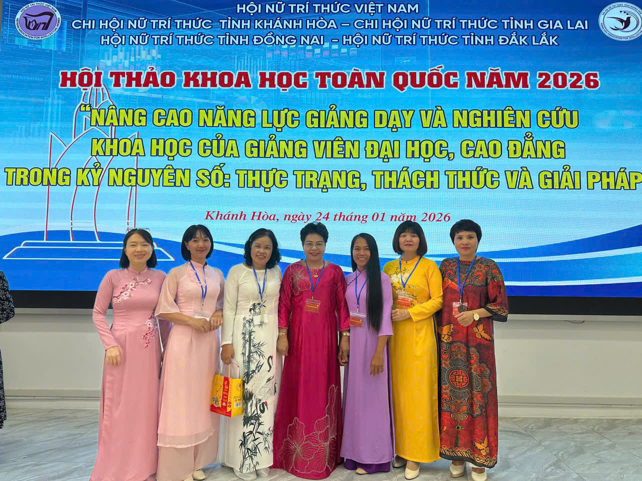 chi hoi nu tri thuc 9