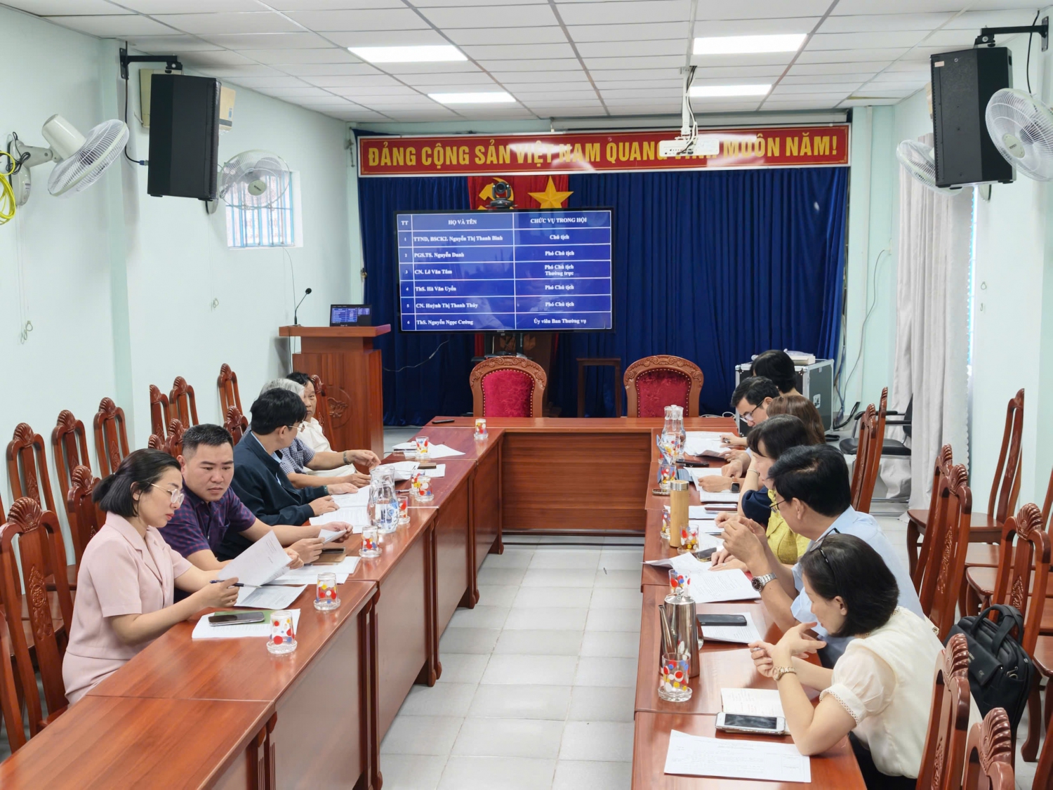 Họp bàn công tác chuẩn bị tổ chức Đại hội