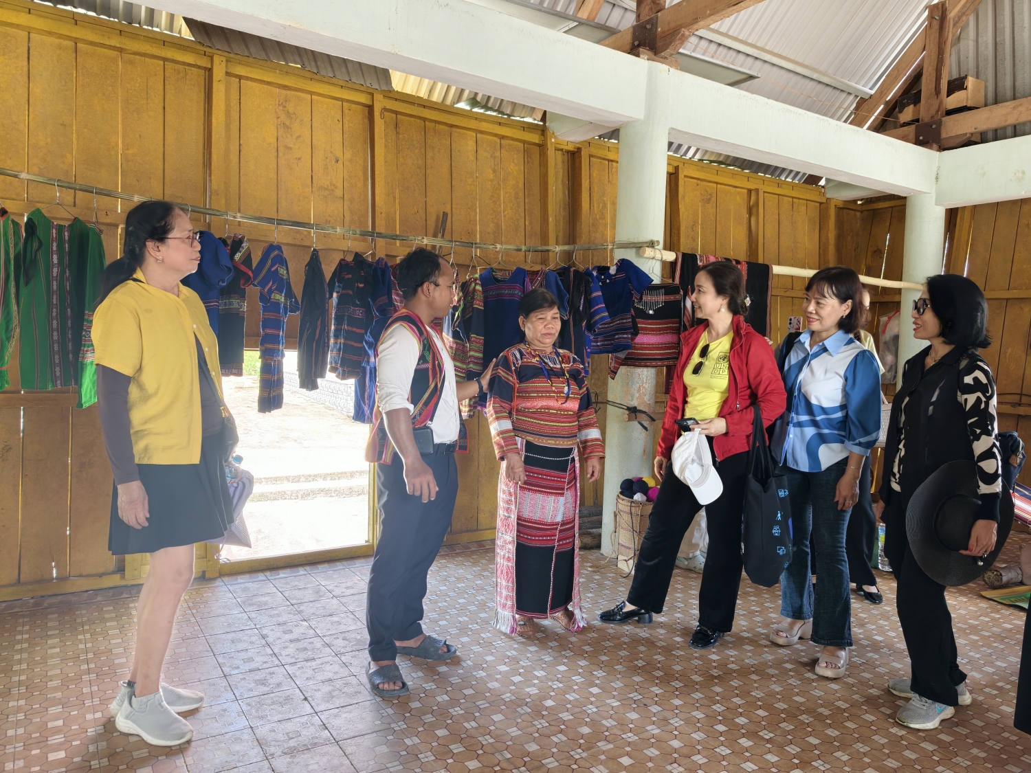 tour binh phu 10