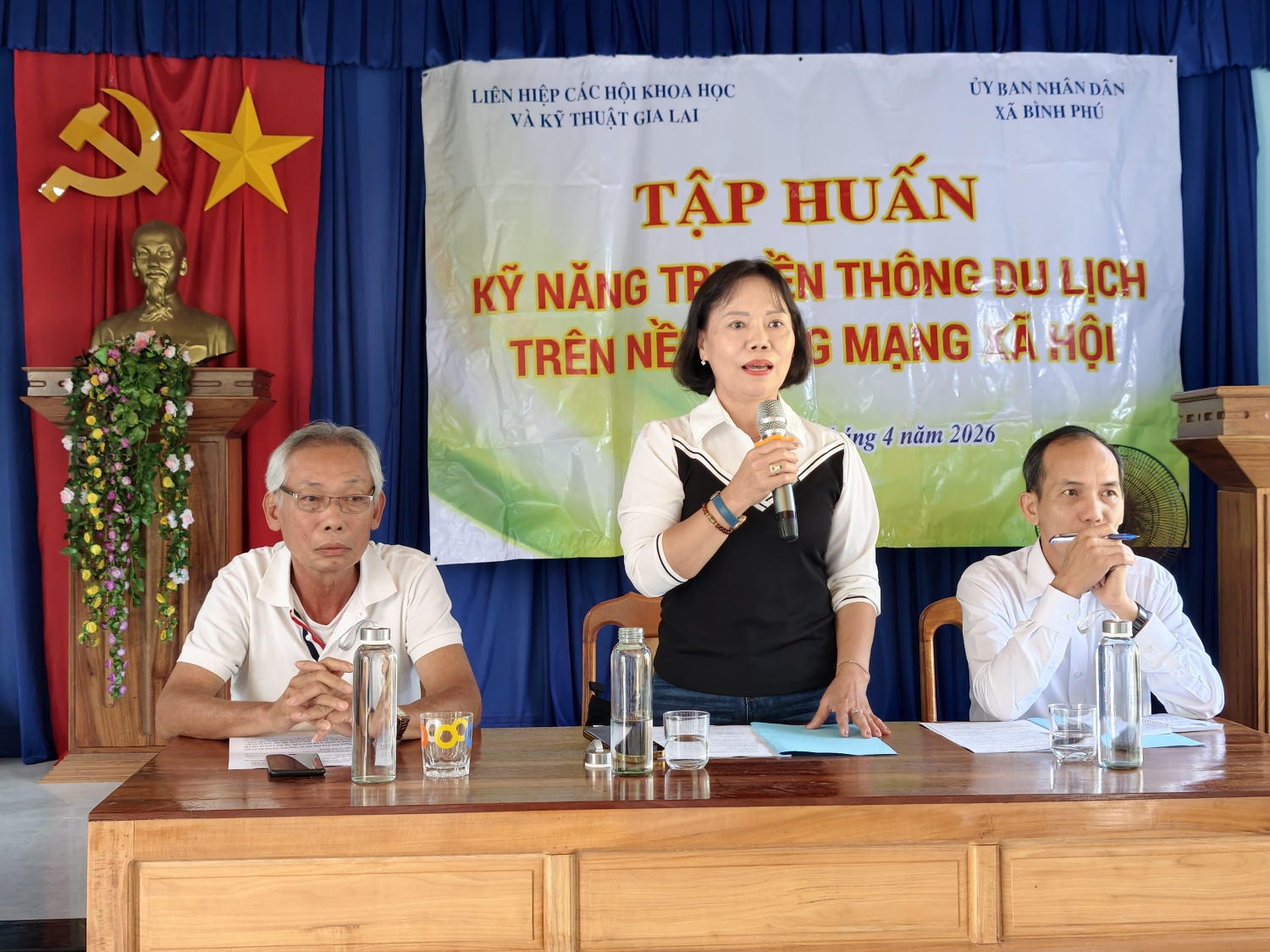 Bà Nguyễn Thị Tuyết Mai - PCT Liên hiệp Hội phát biểu khai mạc tập huấn