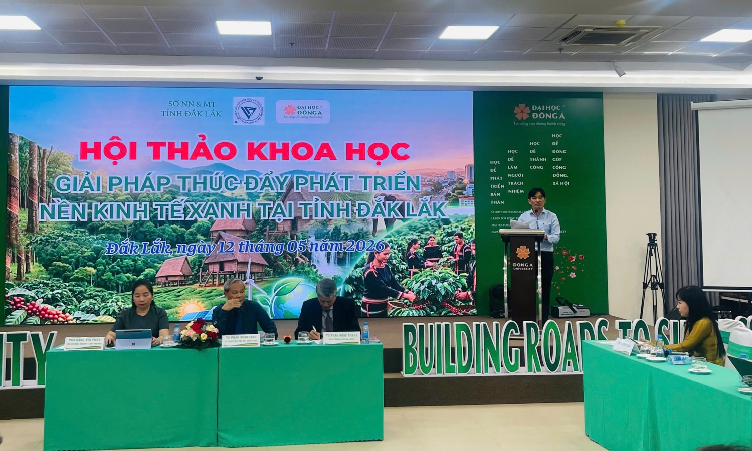 Ông Lê Anh Tuân - Phó chủ tịch Liên hiệp Hội Gia Lai phát biểu tại Hội thảo