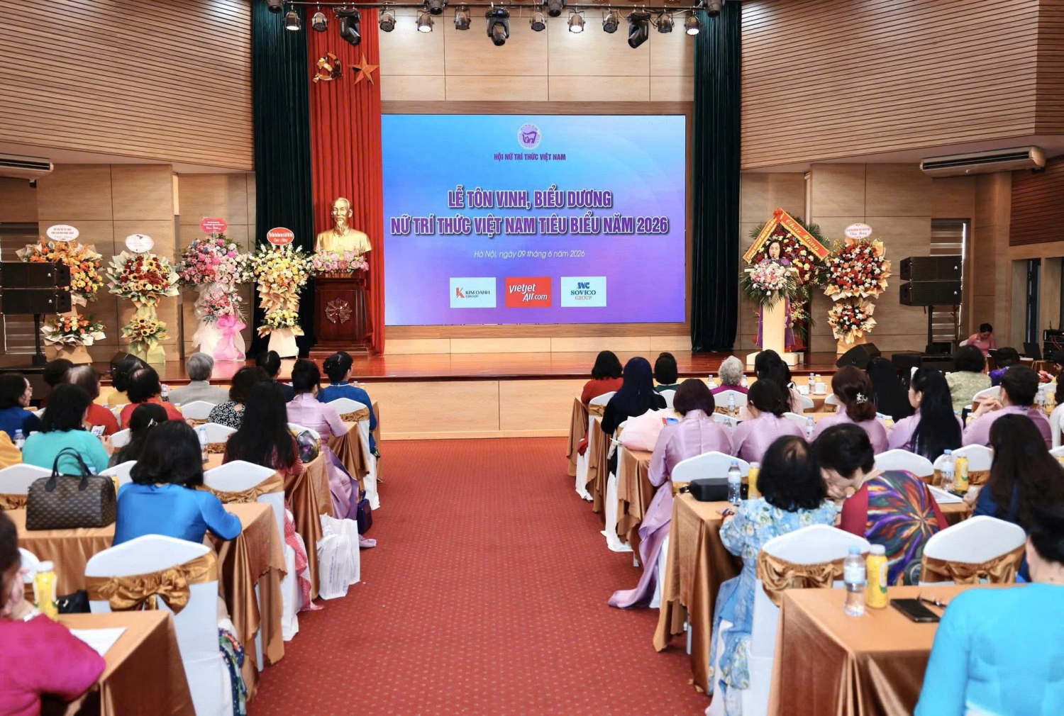 Quang cảnh buổi lễ