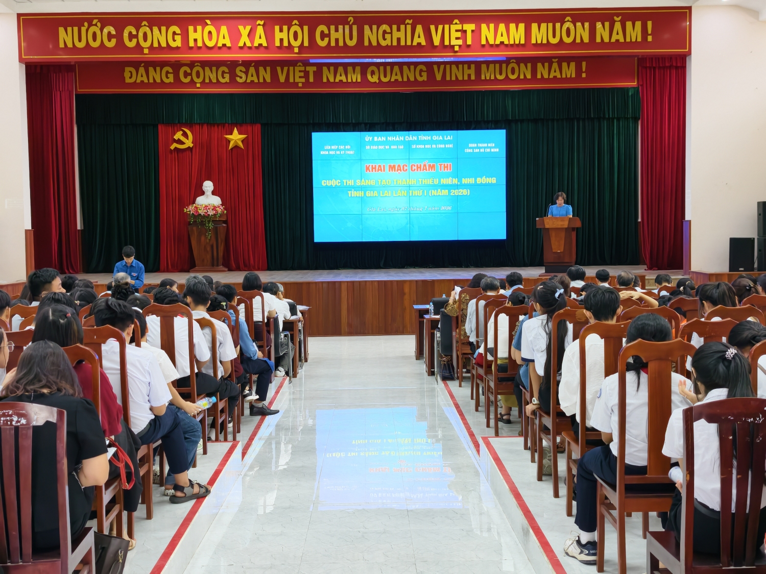 Quang cảnh buổi khai mạc Cuộc thi
