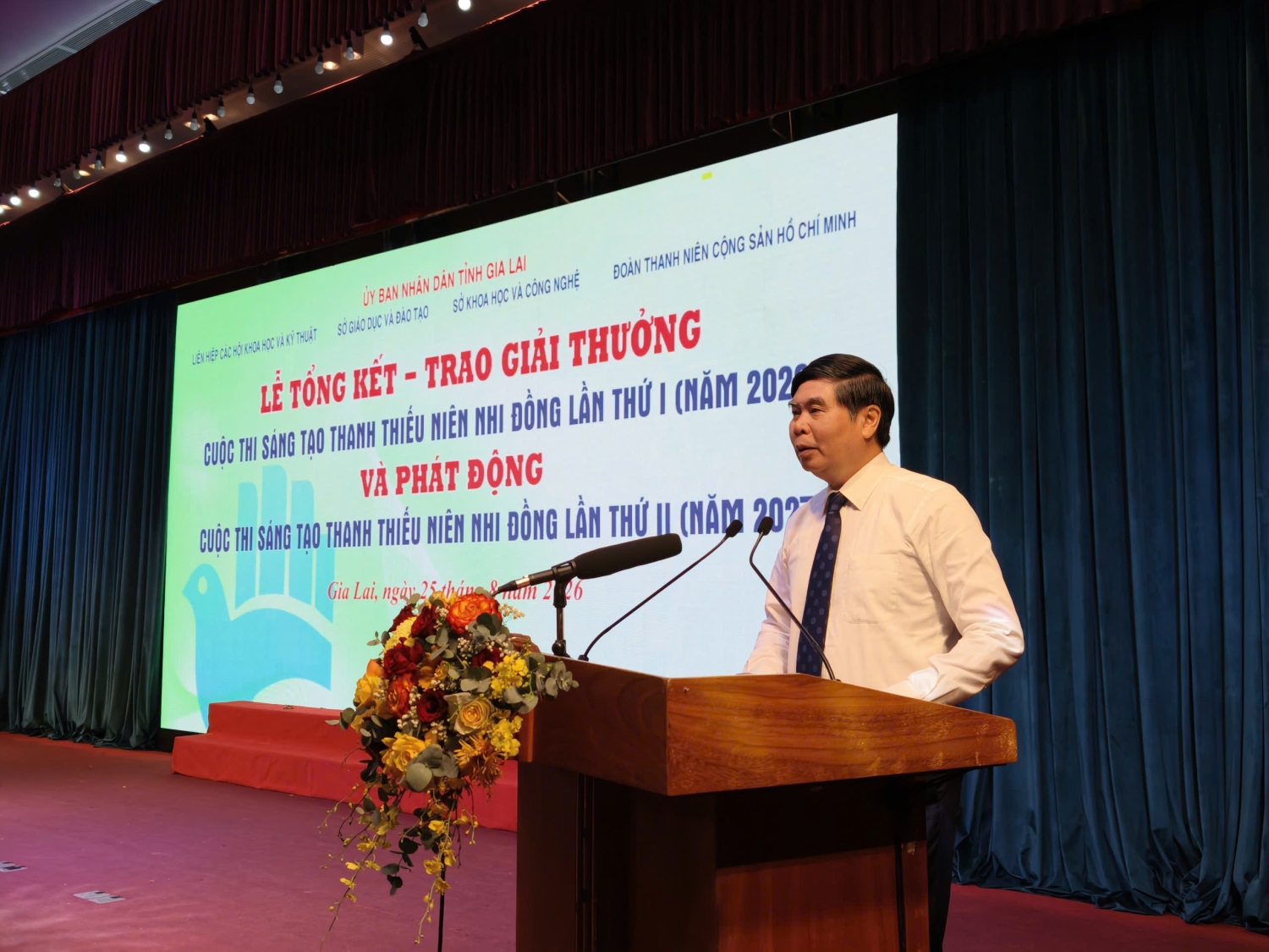 tong ket cuoc thi 1